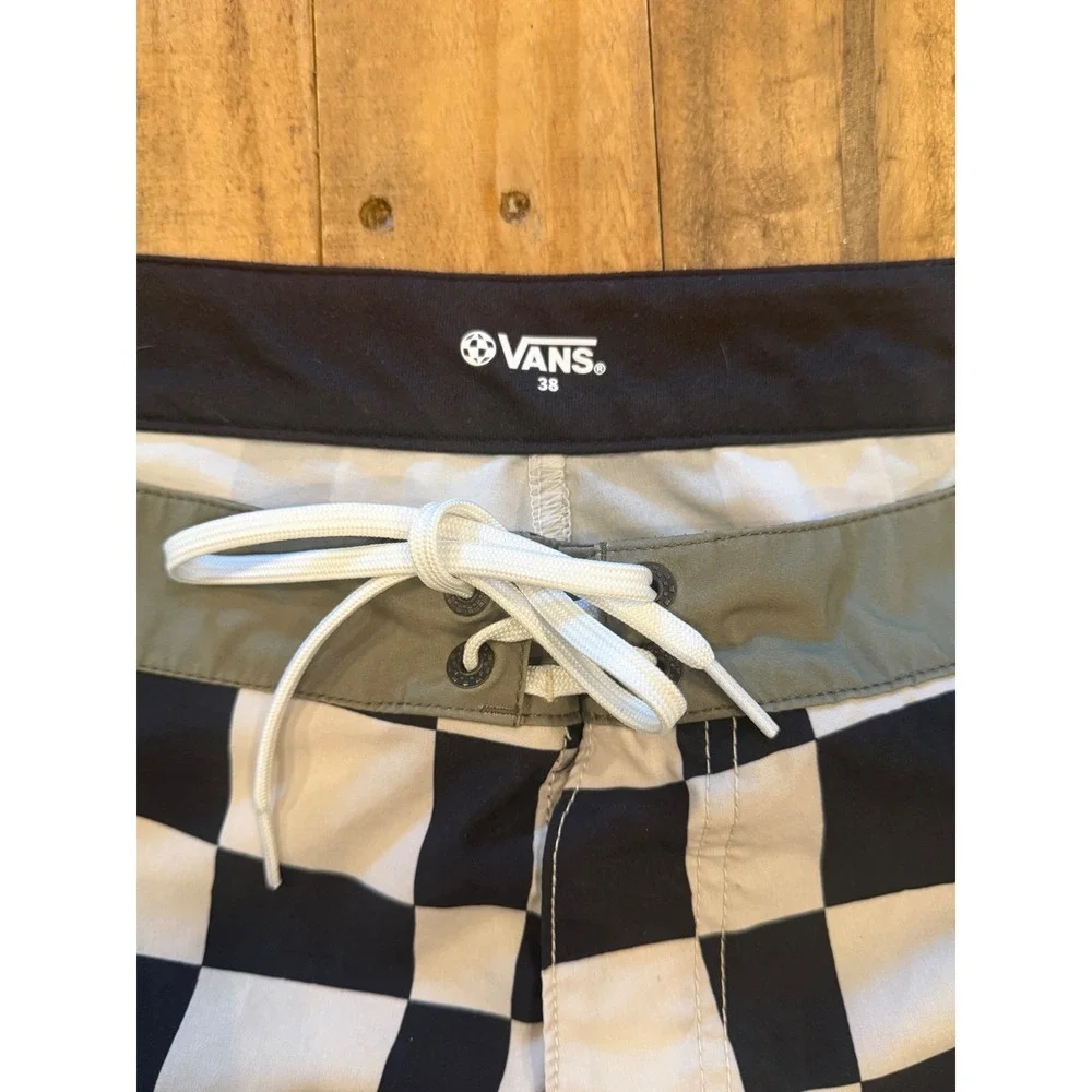 Vans Checkered Surf & Street Bundle Boardshorts + Classic Vans Like new M12 M38